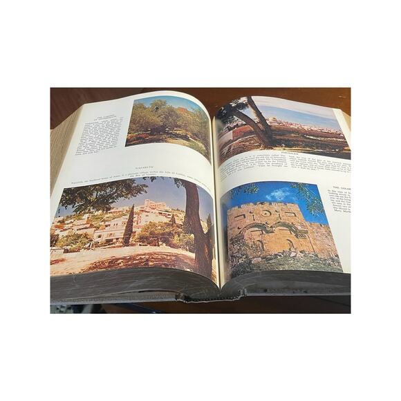 Holy Bible – KJV – 1950s–1970s – Unmarked – Family Edition – GUC - Illustrations - Picture 6 of 15